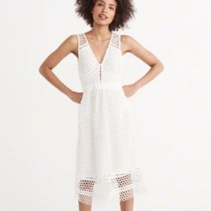 🆕NWT Abercrombie & Fitch Lace Midi Dress